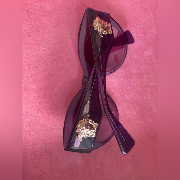 Authentic VERSACE Women’s Sunglasses Cat Eye Purple Gold Medusa - Picture 5 of 7